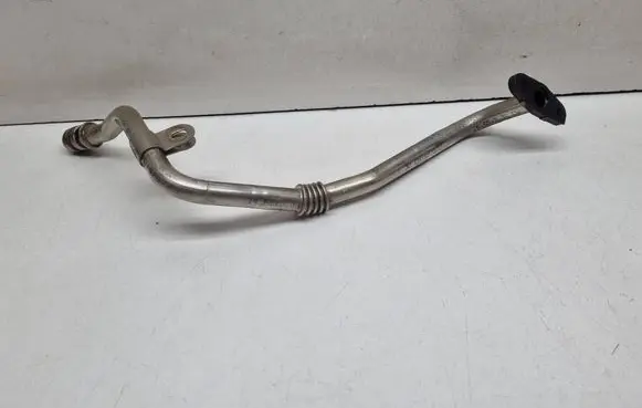 Nissan X-Trail T32 Turbo turbocharger oiling pipe/hose 197977