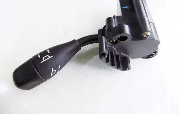 Mercedes-Benz E W211 Steering wheel adjustment handle/lever a0005453022