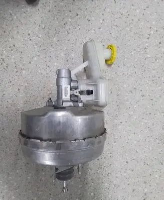 Chrysler Pacifica Brake booster 04581680AE P04581680AE