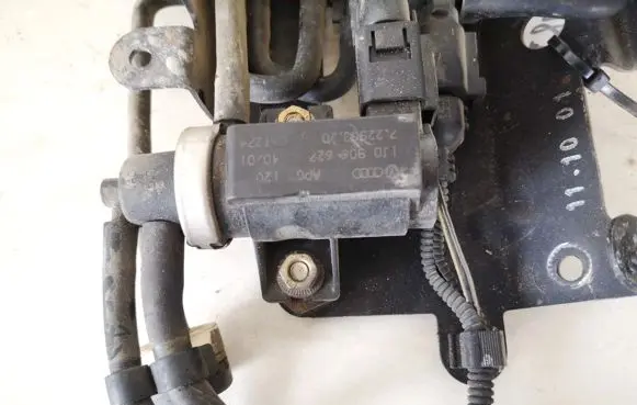 Ford Galaxy Turbo solenoid valve 1j0906627