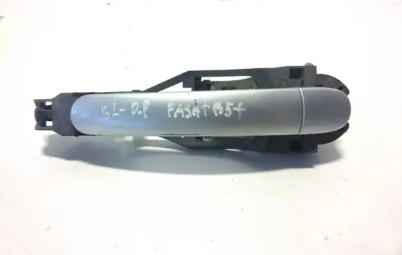 Volkswagen PASSAT B5.5 Rear door exterior handle 3B0837885 3B0837886