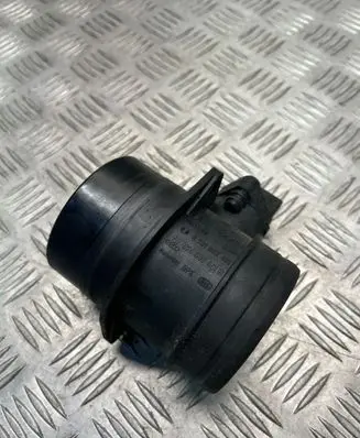 Volkswagen Touran I Mass air flow meter 074906461B 0281002461