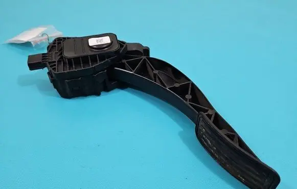 Ford S-MAX Accelerator throttle pedal 1000677 IMPRK1517287