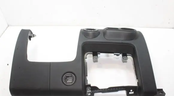 Maserati Ghibli Dashboard lower bottom trim panel 670017367