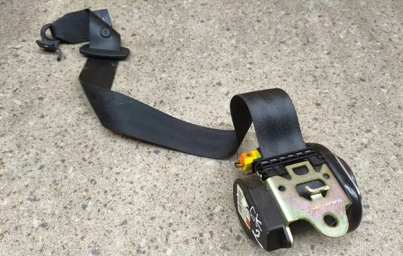 Volvo XC90 Rear seatbelt 630015600 008R H40138