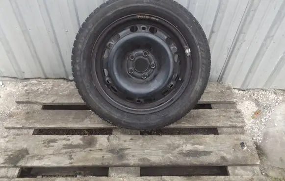 Volkswagen Polo IV 9N3 R15 spare wheel