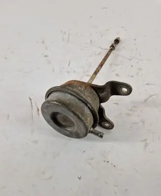 Volkswagen Touran I Turbine electric control actuator 