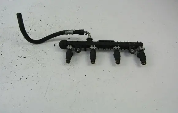 Opel Astra G Fuel main line pipe 