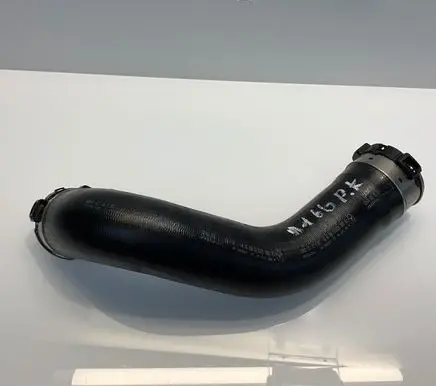 Intercooler hose/pipe