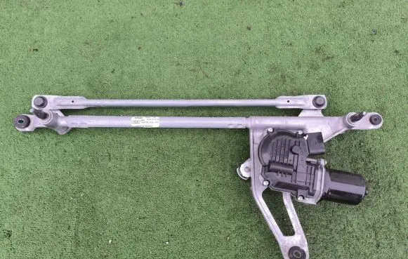 Audi Q5 SQ5 Front wiper linkage and motor 80B955023A 1905161635 A9391310