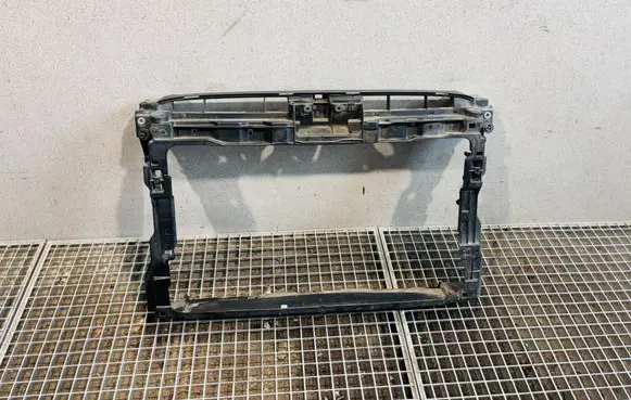 Volkswagen PASSAT B8 Radiator support slam panel 3G0805588L