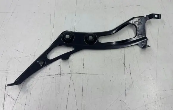 BMW 2 F45 Fender mounting bracket 729720009343 7297200 09343