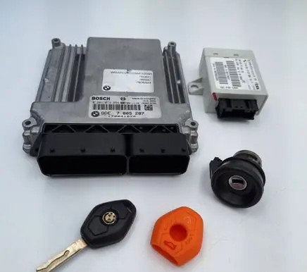 BMW X3 E83 Engine ECU kit and lock set 7805287 DDE626 EWS4.3