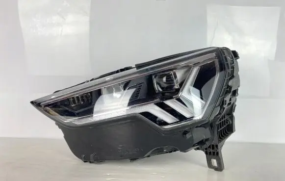 Audi Q3 F3 Headlight/headlamp 83A941033