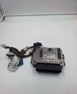 Hyundai Tucson JM Engine control unit/module 3911427296 3911927296 0281014221