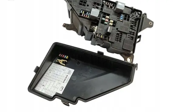 Volvo S90, V90 Fuse box set 31398001