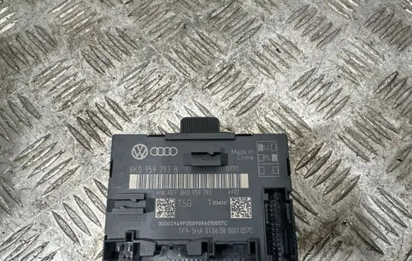 Audi A5 8T 8F Door control unit/module 8K0959793B