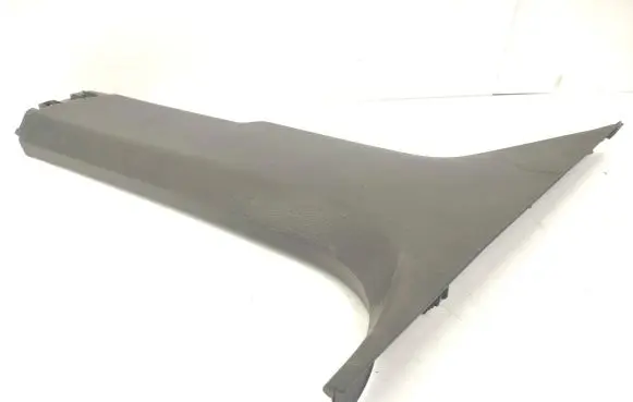 (B) pillar trim (bottom)