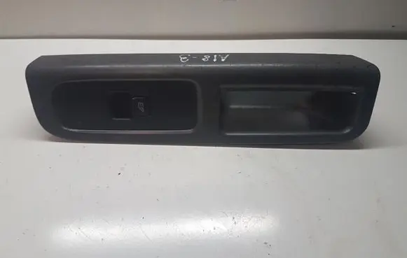 Volvo V50 Electric window control switch 30658448 A183