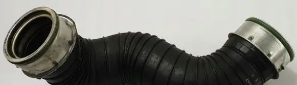 Mercedes-Benz C W203 Intercooler hose/pipe A2035280082