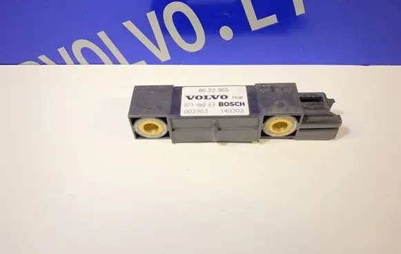 Passenger airbag on/off switch