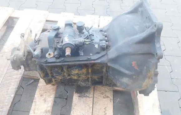 Mitsubishi Canter Manual 5 speed gearbox 191180
