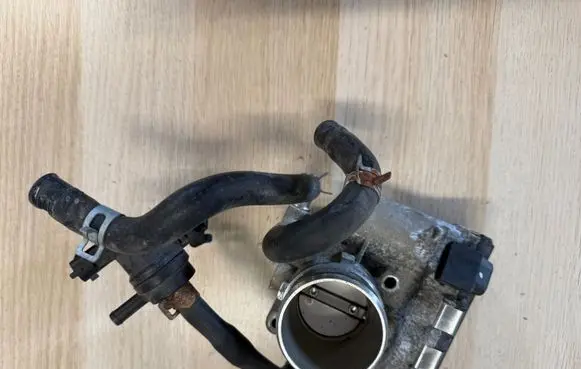 Hyundai i30 Throttle body valve 3510004610