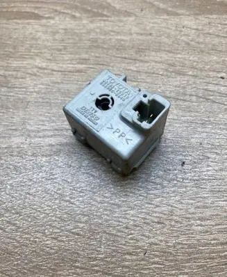 Toyota Prius (XW20) Other relay 8665220010