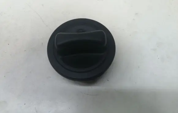 Mercedes-Benz Vaneo W414 Fuel tank filler cap A2204700105
