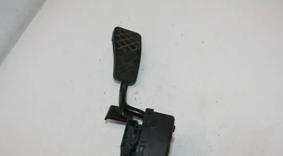 Audi A6 S6 C6 4F Accelerator throttle pedal 4F2721523 6PV00898402 122141