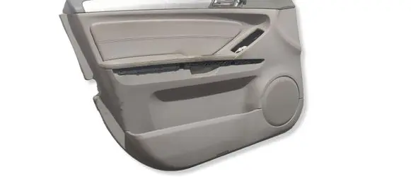 Mercedes-Benz ML W164 Front door card panel trim 
