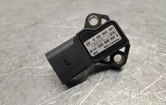 Volkswagen PASSAT B6 Air pressure sensor 038906051C 0281002401