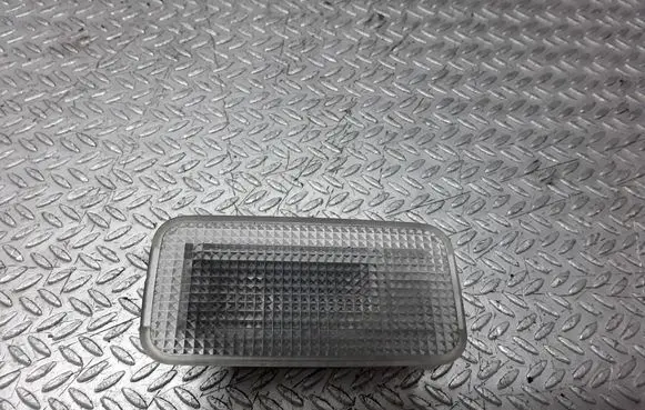 Toyota Avensis T250 Front door interior light 8124005041
