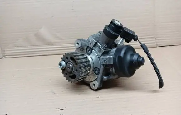 Audi Q5 SQ5 Fuel injection high pressure pump 03L130755AC