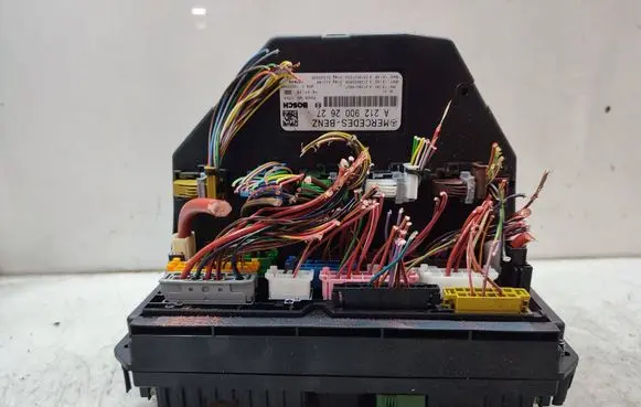 Mercedes-Benz E W212 SAM control unit A2129002627