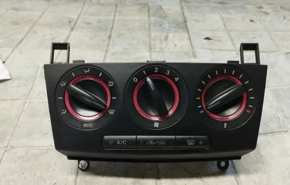 Mazda 3 I Climate control unit C421240310