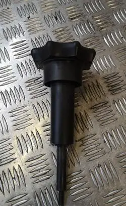 Audi A3 S3 8L Spare wheel bolt 8l0803899b