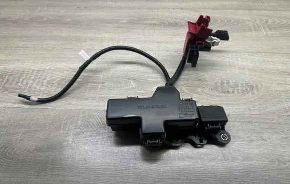 Toyota RAV 4 (XA50) Positive wiring loom 8266242720