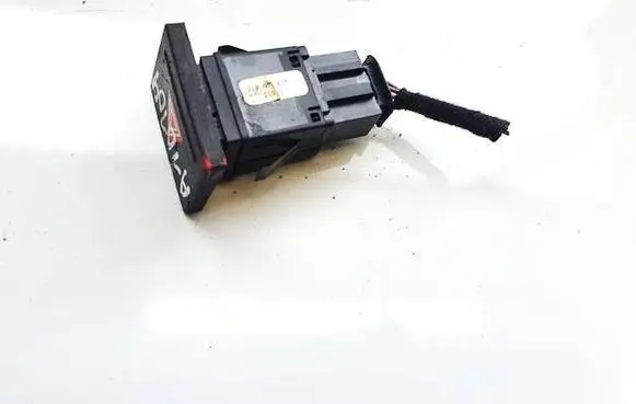 Volkswagen Touareg I Hazard light switch 7L6953235