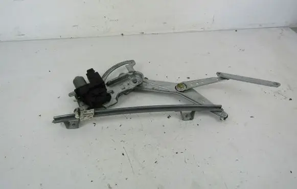 Opel Meriva A Front door window regulator with motor 93389551