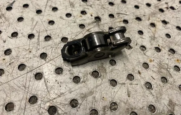Opel Combo D Valve rocker arm 