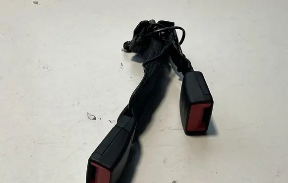Mercedes-Benz B W247 Rear seatbelt buckle 34241160C 115779050
