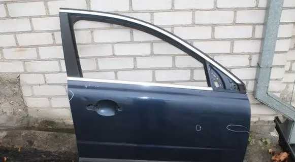 Volvo XC70 Front door