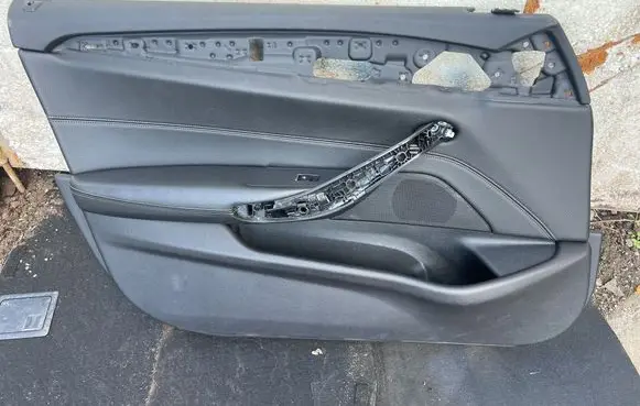 BMW 5 G30 G31 G38 Other front door trim element 2844219