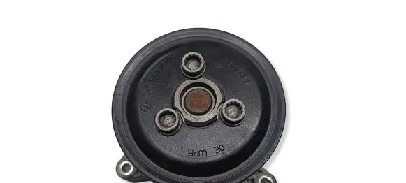 Skoda Roomster (5J) Water pump 03F121031