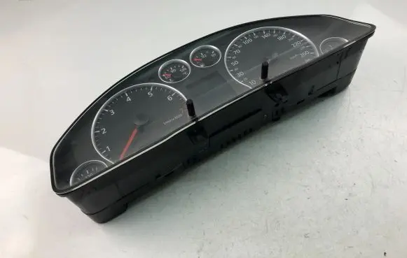 Audi A6 S6 C5 4B Speedometer (instrument cluster) 4Z7920930B