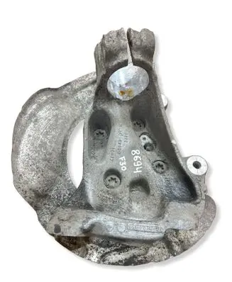 BMW 3 F30 F35 F31 Front wheel hub 6867736