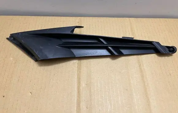 Lexus RX 330 - 350 - 400H Front fog light trim/grill 532850E010