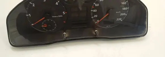 Audi A4 S4 B5 8D Speedometer (instrument cluster) 88311225