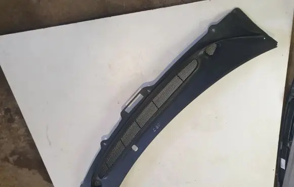 Volvo S80 Wiper trim 9484666
